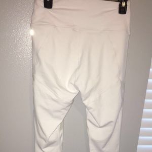 Fabletics white brand new leggings